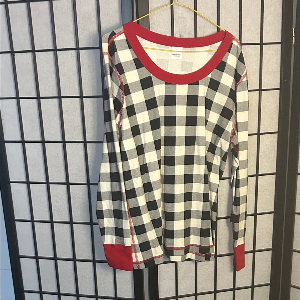 Hanna Andersson Black and White Checkered Sweatshirt with Red Trim